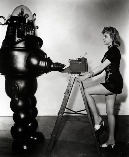 Robot typing Robot typing